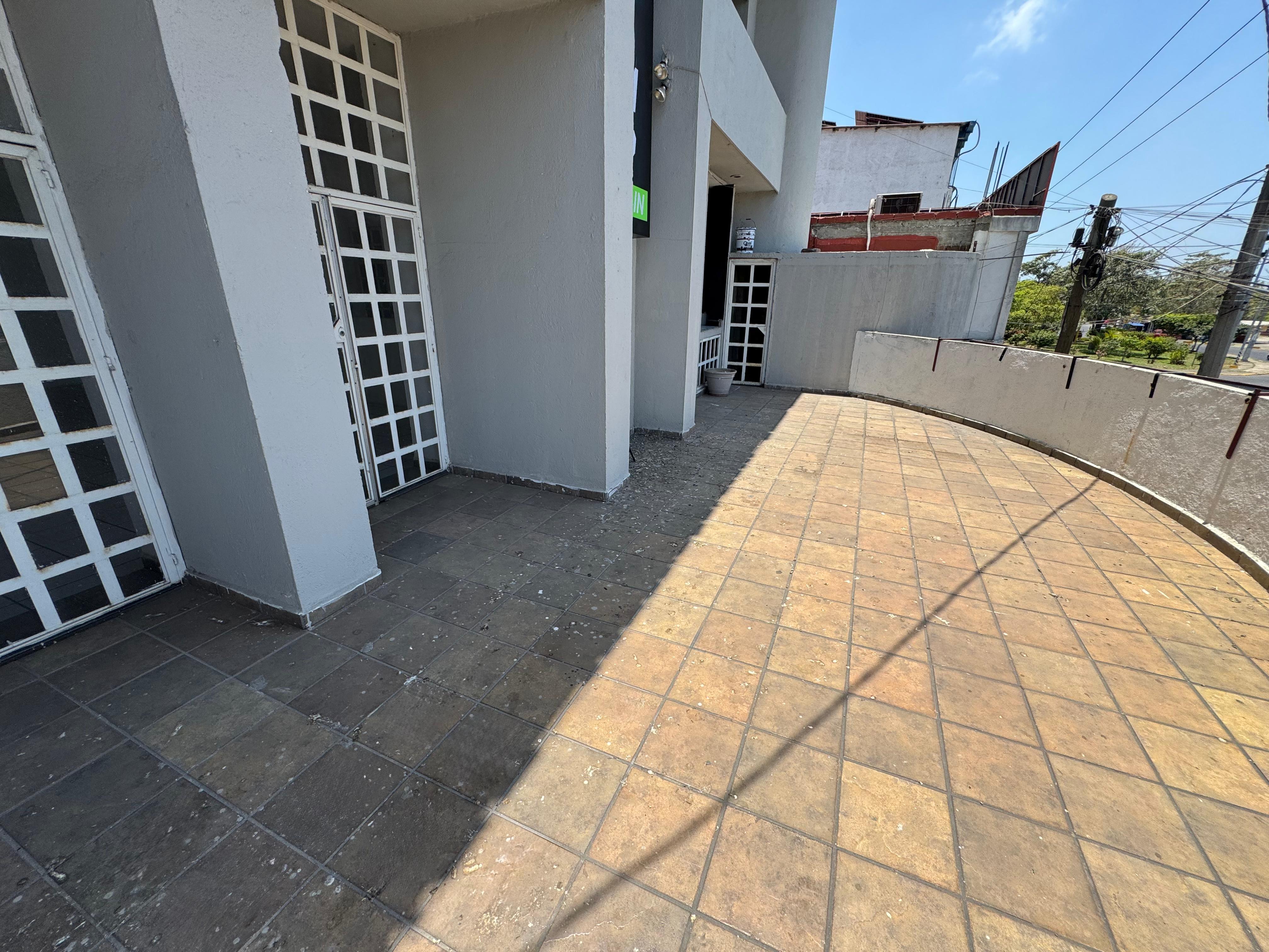 Oficina Comercial - Av. Melchor Ocampo
